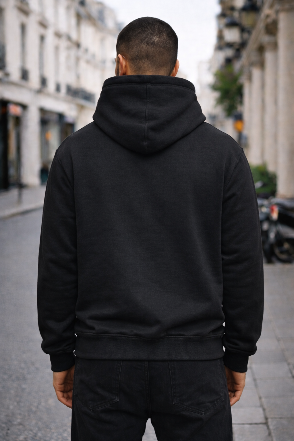 HOODIE “NO NOISE JUST WORK” — ÉDITION SIGNATURE
